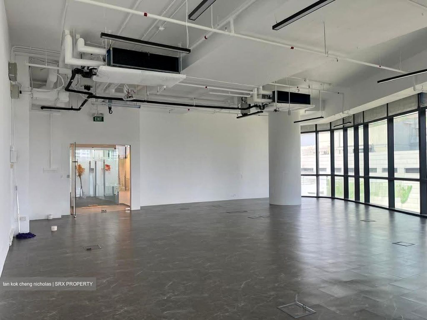 Woods Square (D25), Office #637250081